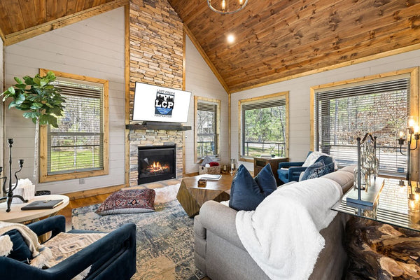 The Pine Hollow Plan  | 1204 SF  | 1 Beds  | 1 Baths
